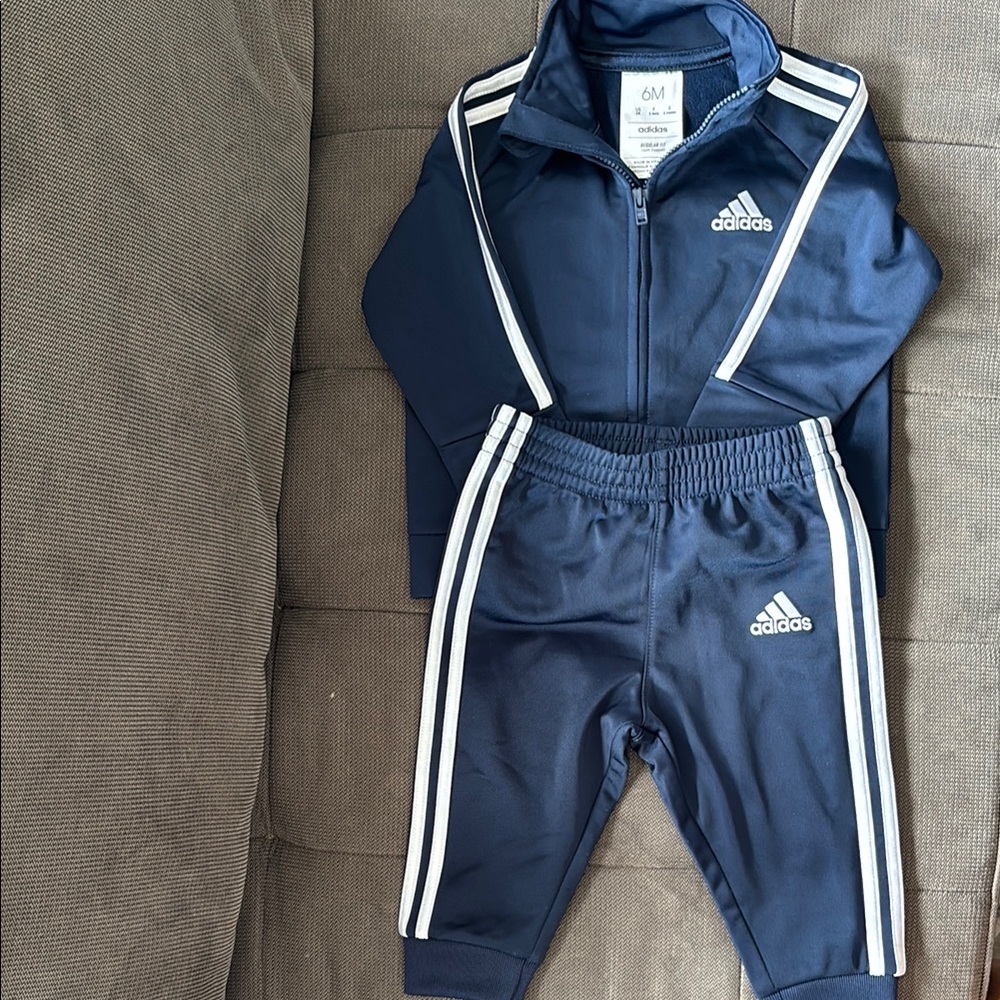 Perfect condition Adidas baby Navy jogger set size 6m